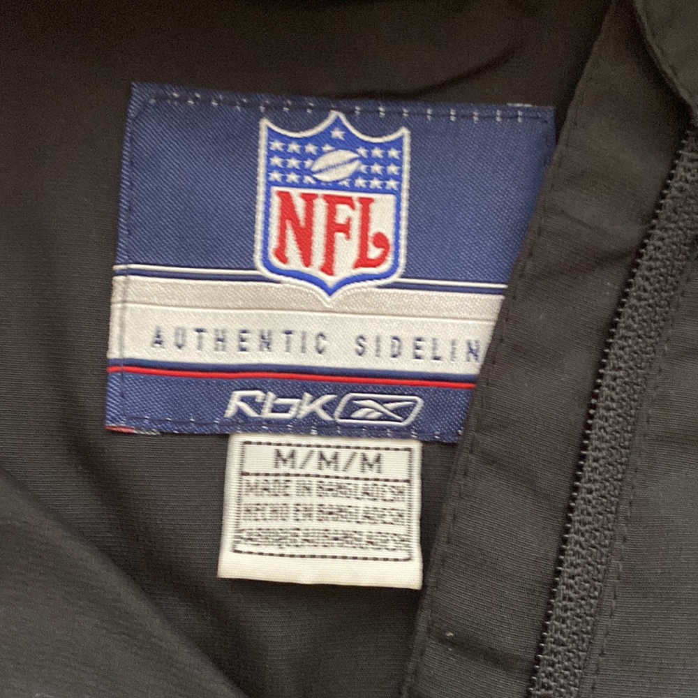 Atlanta Falcons Jacket - Picture 3 of 8
